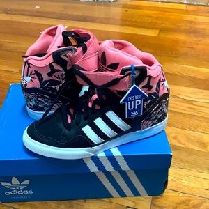 Adidas hi top extaball up